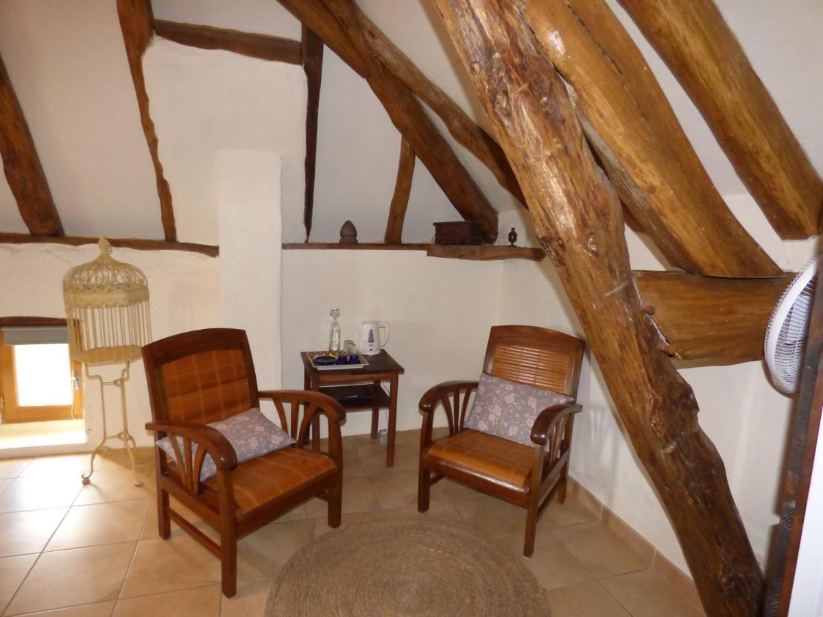 Britavit Bed & Breakfast Saint-Avit-Sénieur Exterior photo