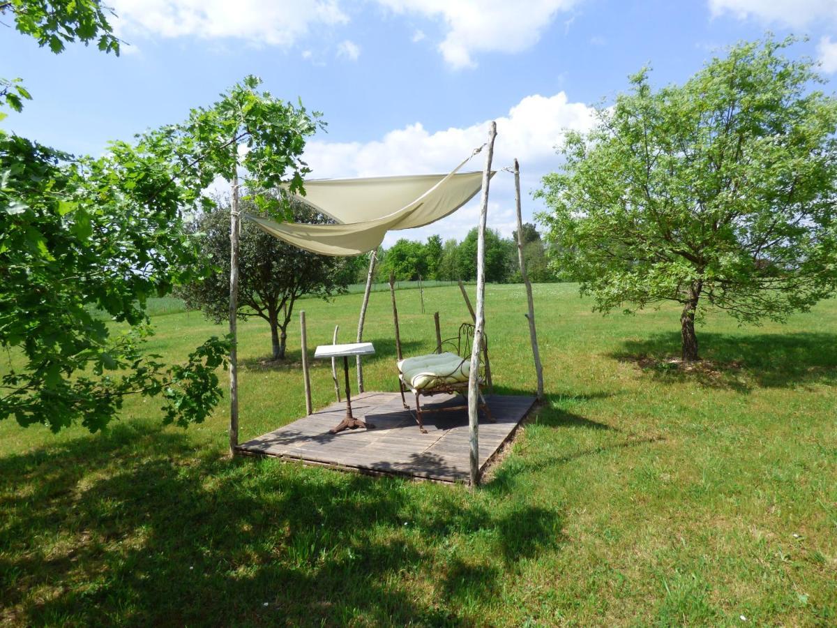 Britavit Bed & Breakfast Saint-Avit-Sénieur Exterior photo